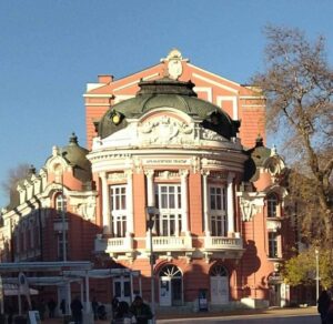 КУЛТУРА ВСЕКИ ДЕН Мултимедиен концерт - Жените на Пучини  